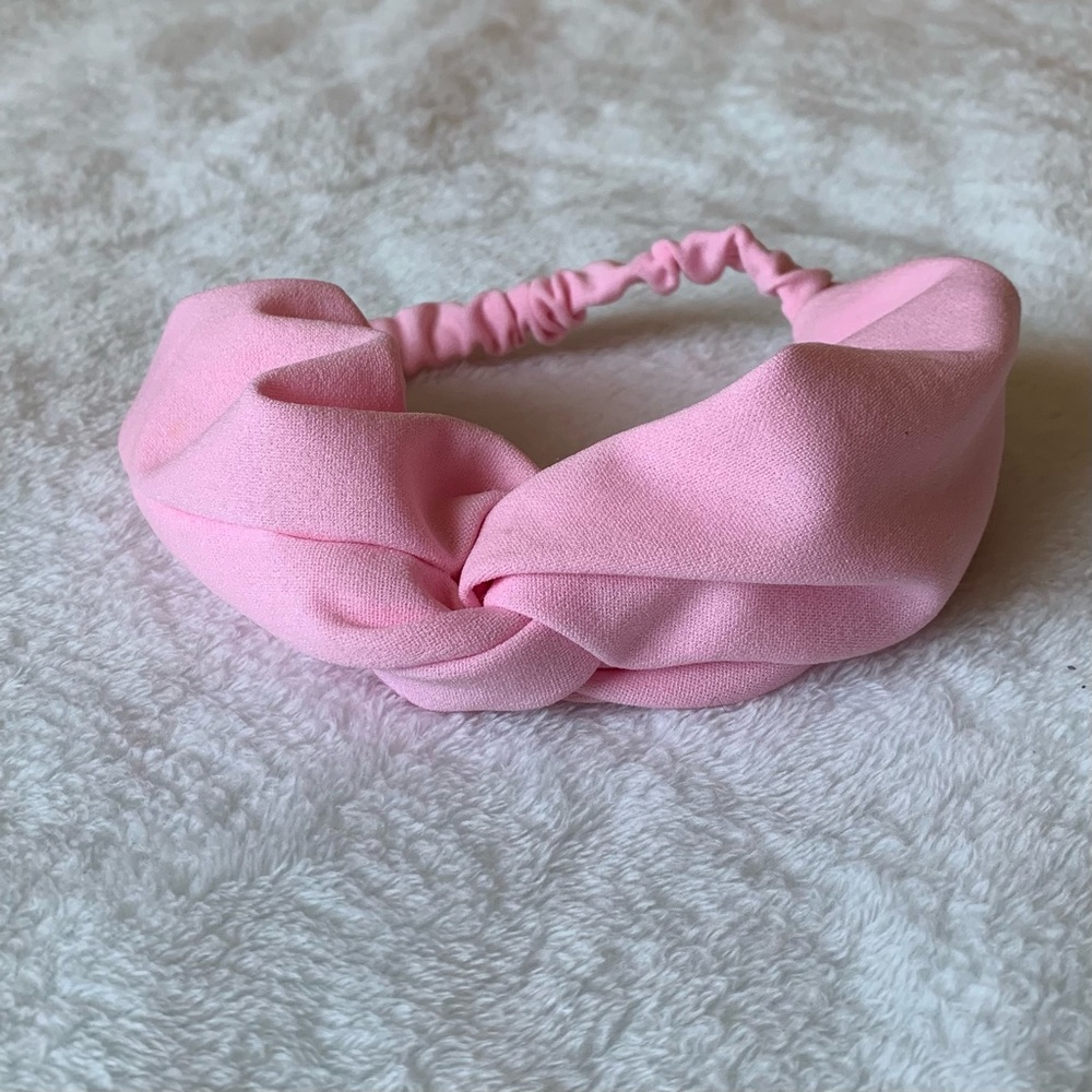 🎀 Pink headband